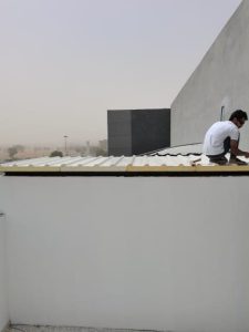 تركيب الواح ساندوتش بانل العازلة 11